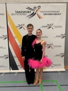 Moritz und Hannah bei einem Wettbewerb
