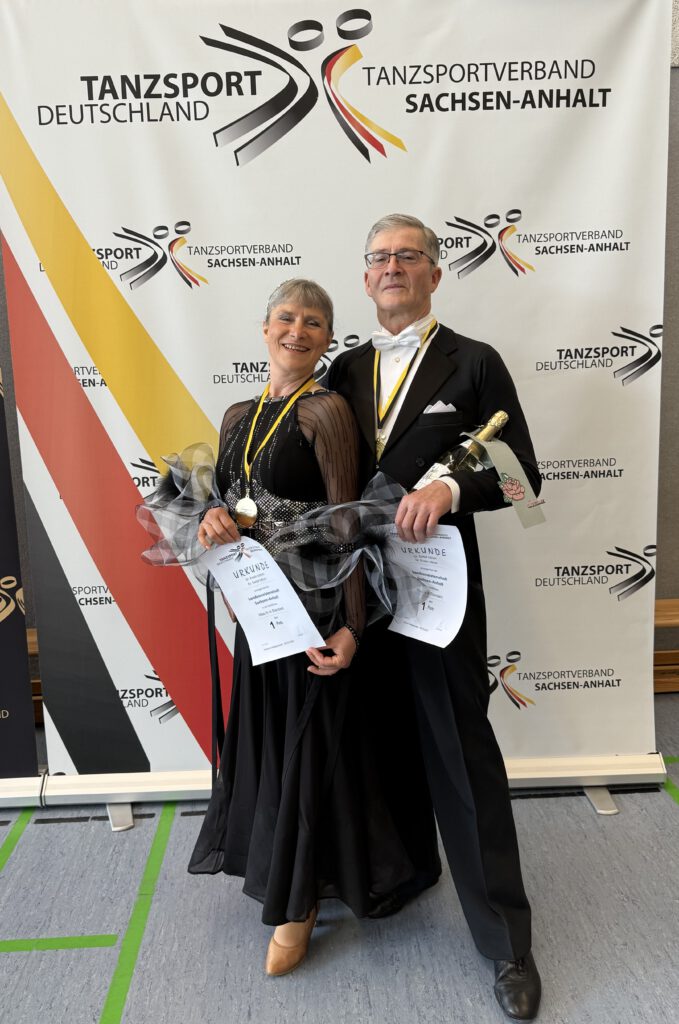 Das Tanzpaar Ullrich bei der Siegerehrung